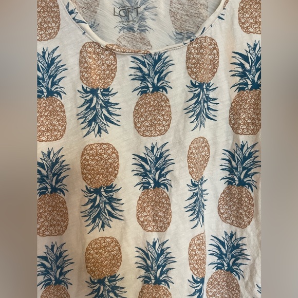 Ann Taylor Loft Pineapple Tank - Picture 3 of 5